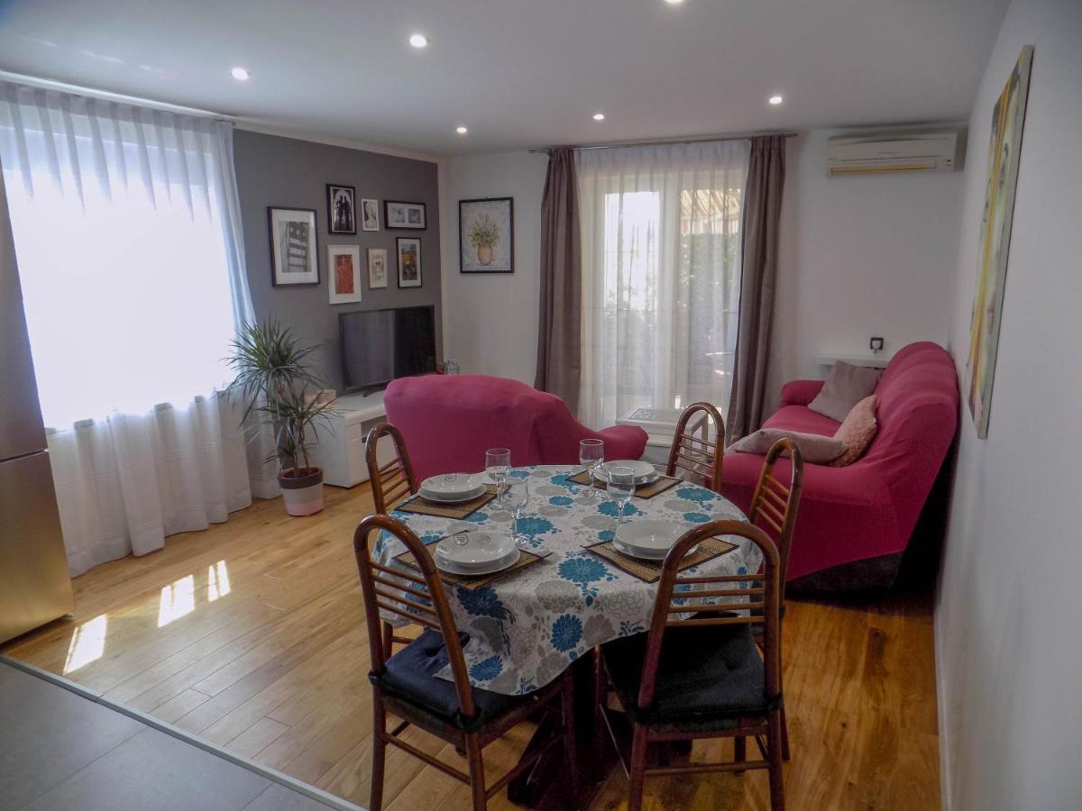 Oriella Apartmans And Room Novigrad Istria 외부 사진