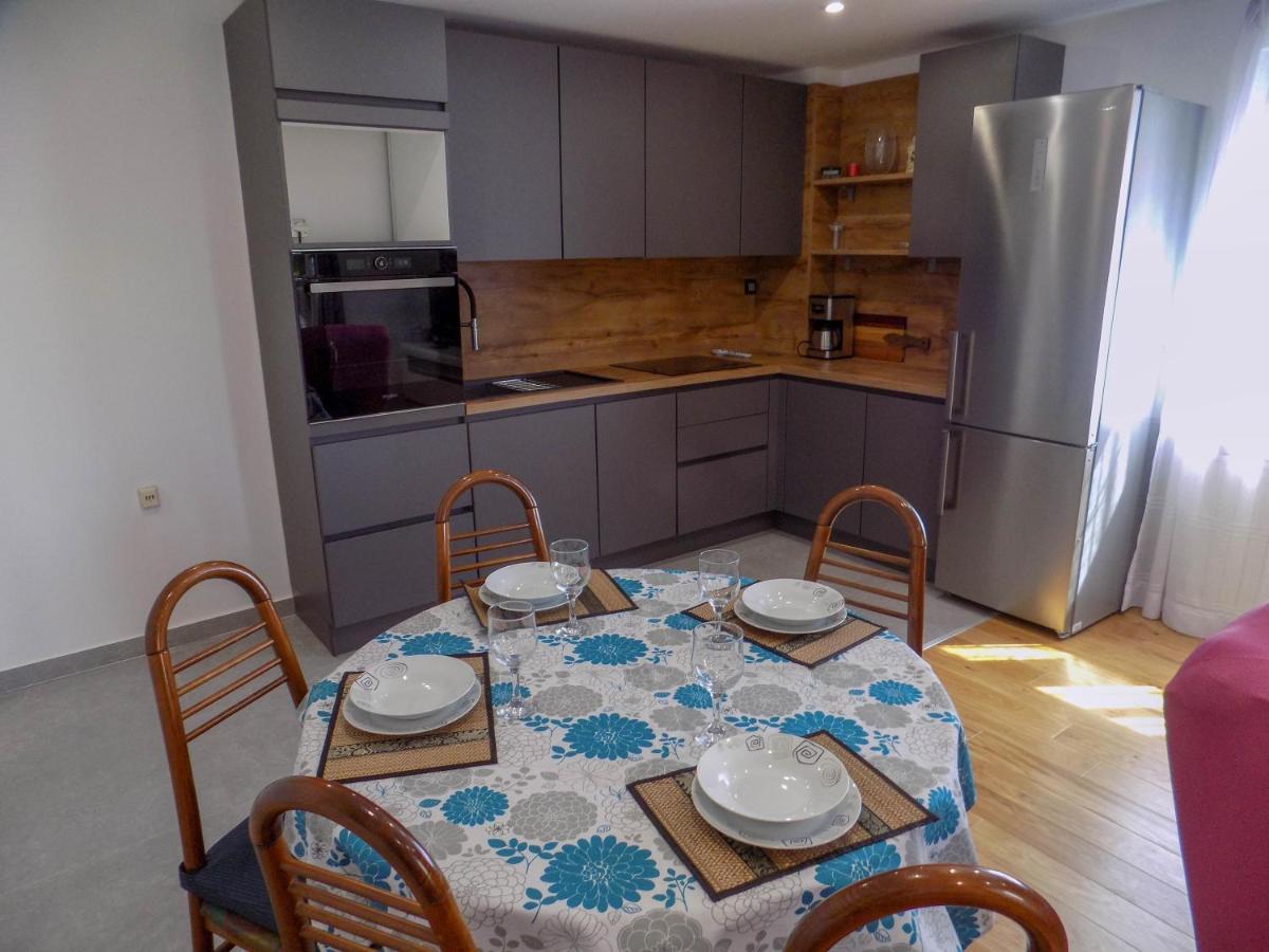 Oriella Apartmans And Room Novigrad Istria 외부 사진