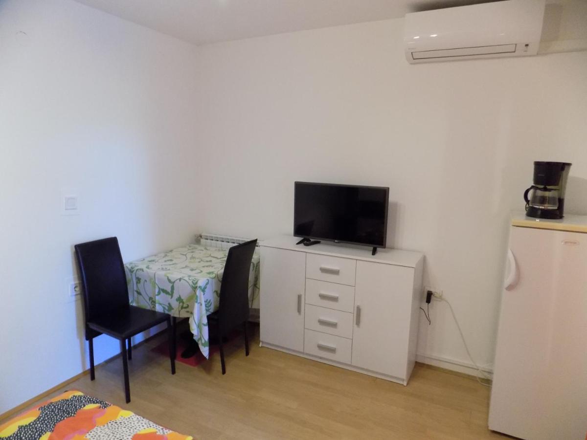 Oriella Apartmans And Room Novigrad Istria 외부 사진